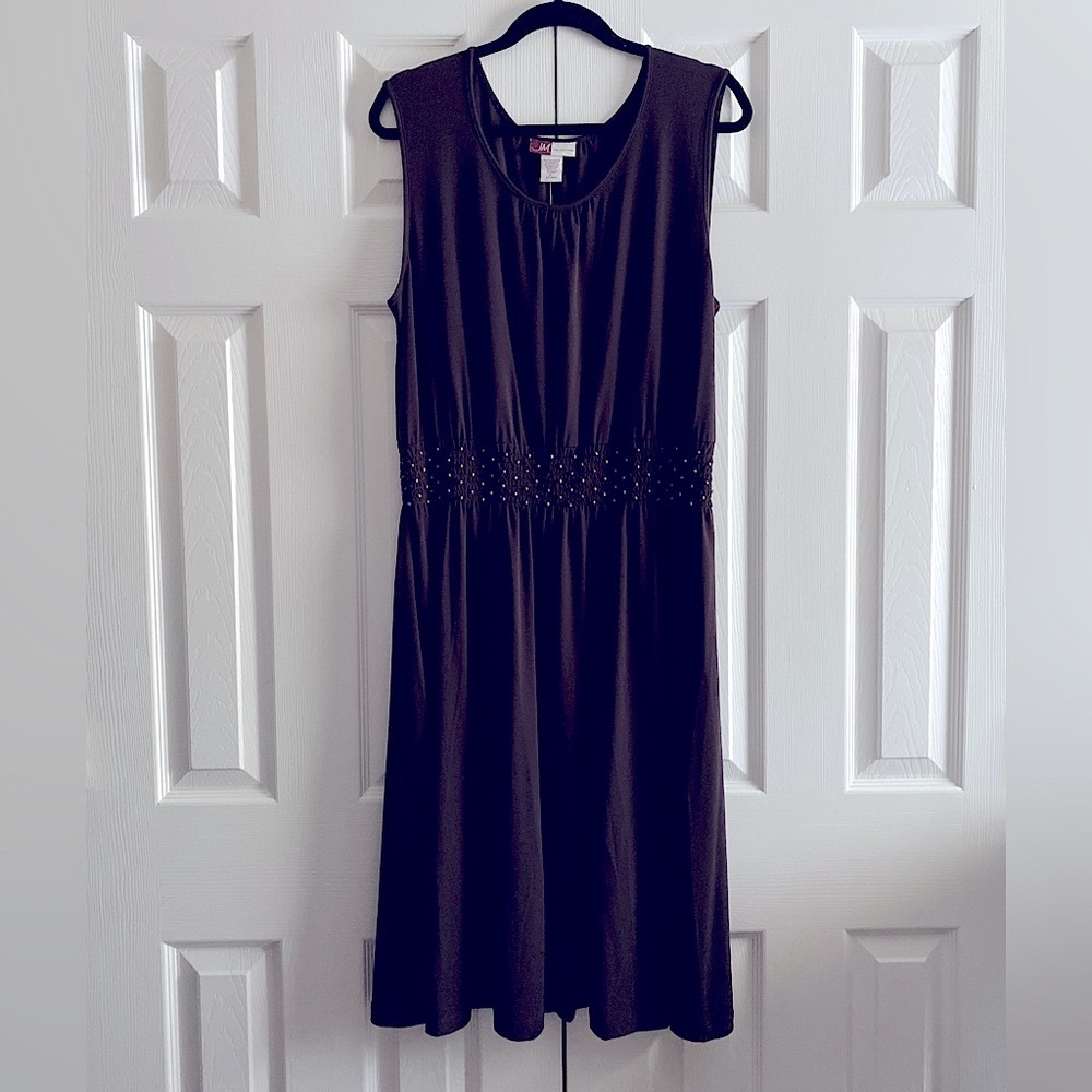 JM COLLECTION BROWN SLEEVELESS BEADED SMOCKED WAIST PULL ON DRESS BOHO OFFICE L